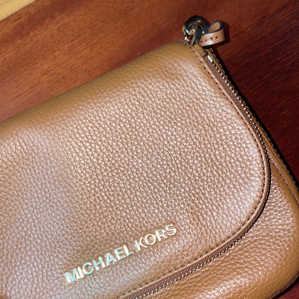 *sold Michael kors brown crossbody bag